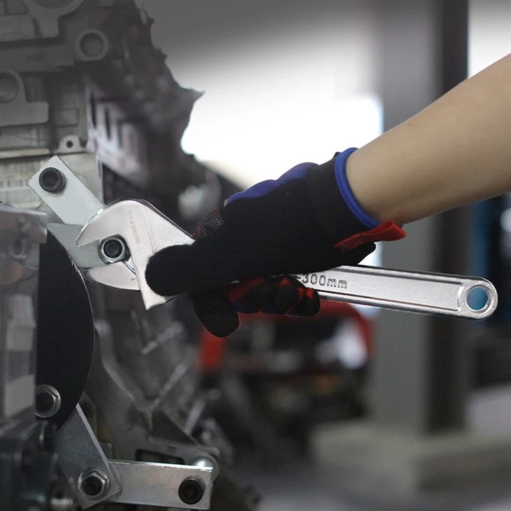 300MM ADJUSTABLE WRENCH